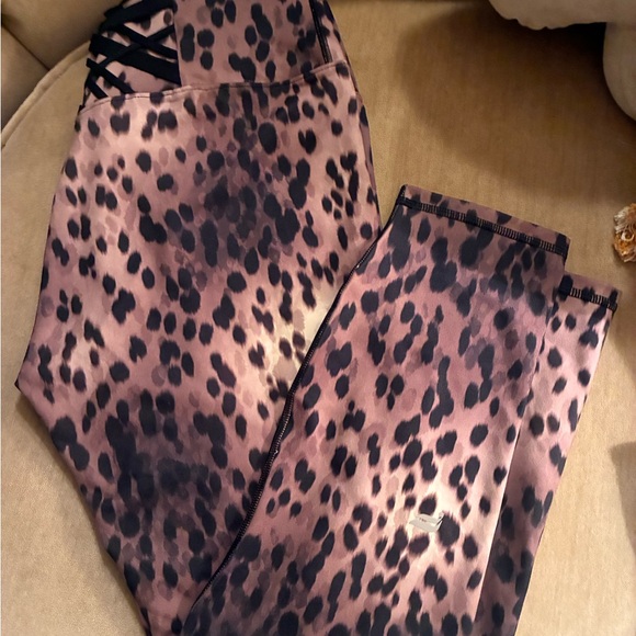 Fabletics Leopard Print Jeggings - Black and Brown - Picture 4 of 6
